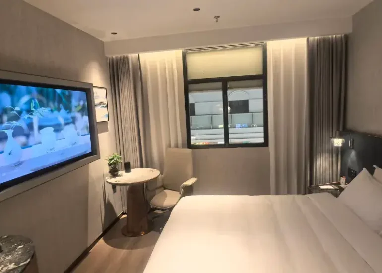 Tranquil Atrium Double Bed Room