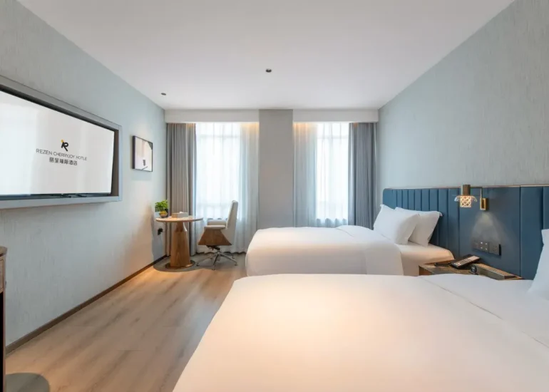 2-Bed Room With View